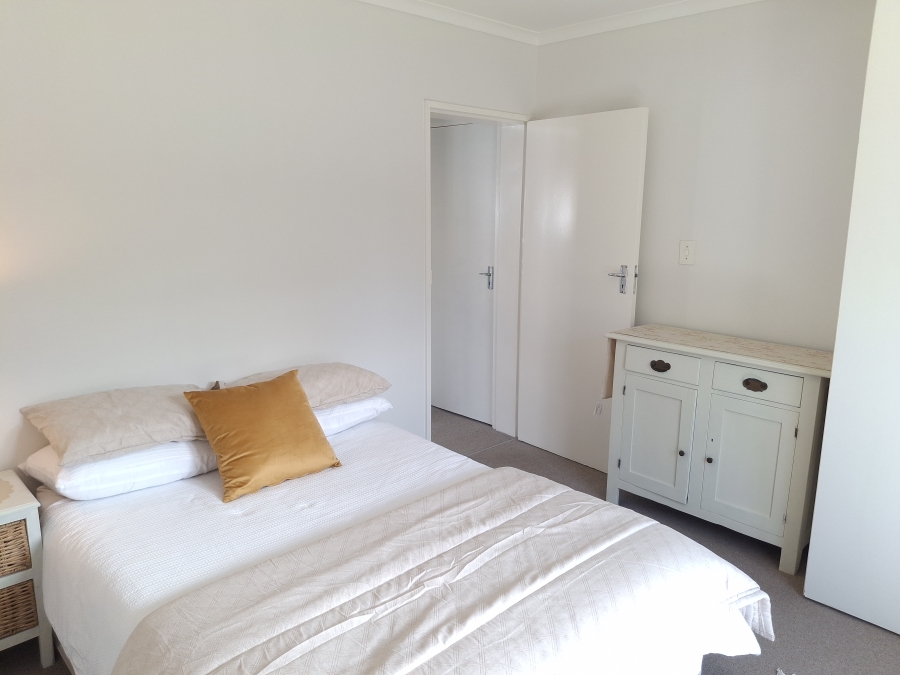 To Let 1 Bedroom Property for Rent in Sunnydale Western Cape